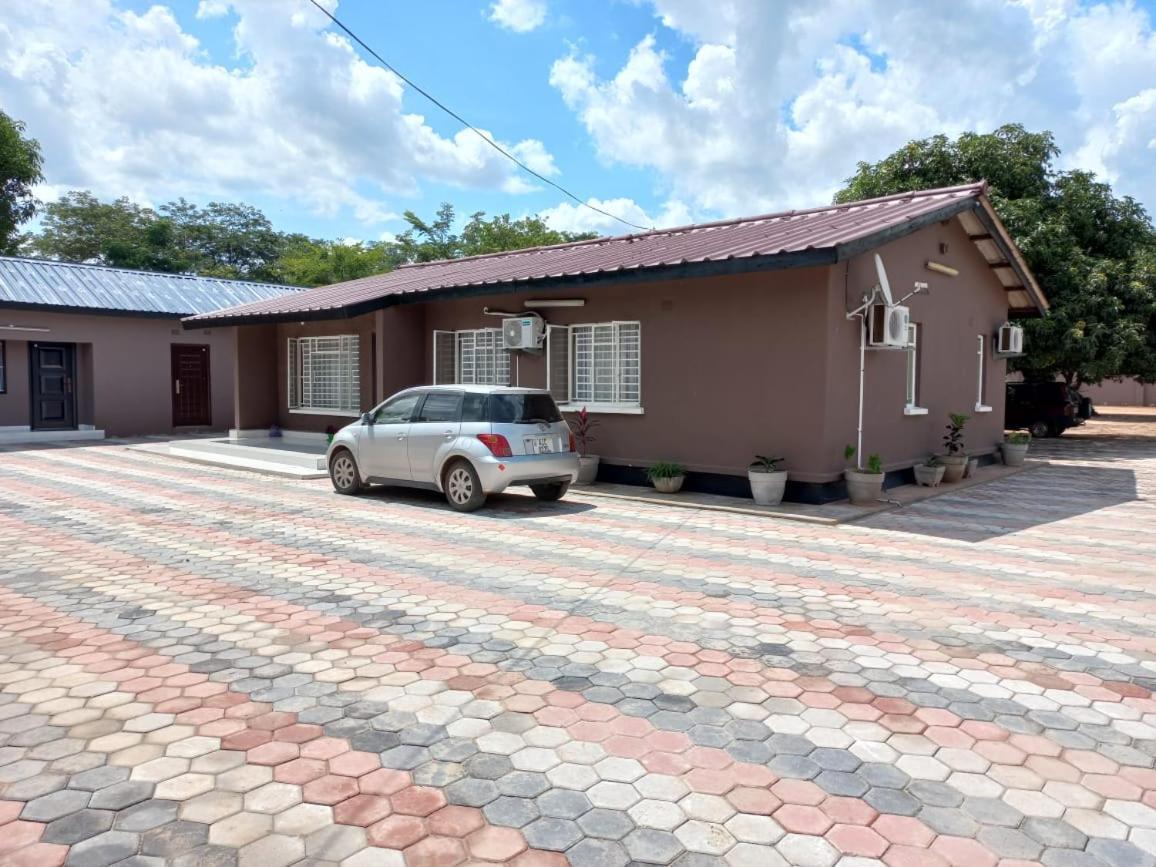 Kasuda Rooms - Cosy Self Contained Rooms Livingstone Exterior photo