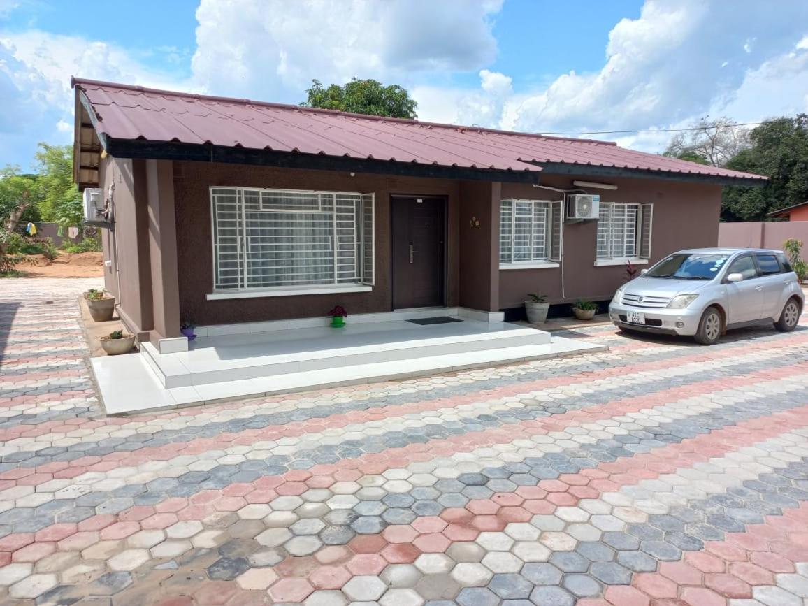 Kasuda Rooms - Cosy Self Contained Rooms Livingstone Exterior photo